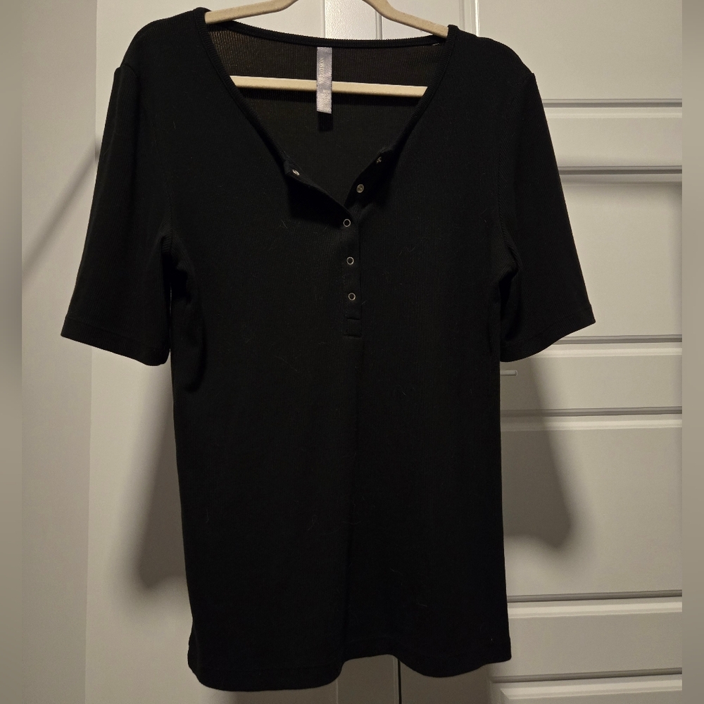 Mondetta Black Short Sleeve Women's Tee